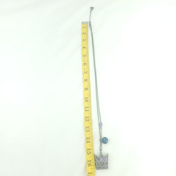 Womens Silvertone Cable Chain Lobster Clasp Charms Born To Rule Locket Necklace - Picture 6 of 8